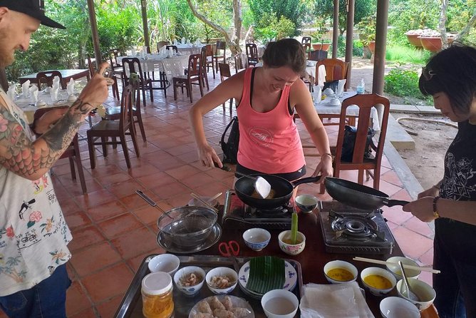 1-Day Mekong Delta Tour: Less-Touristy Cai Be & Vinh Long(Max 10) - Sampan Boat Ride: The Slow Water Views You Came For