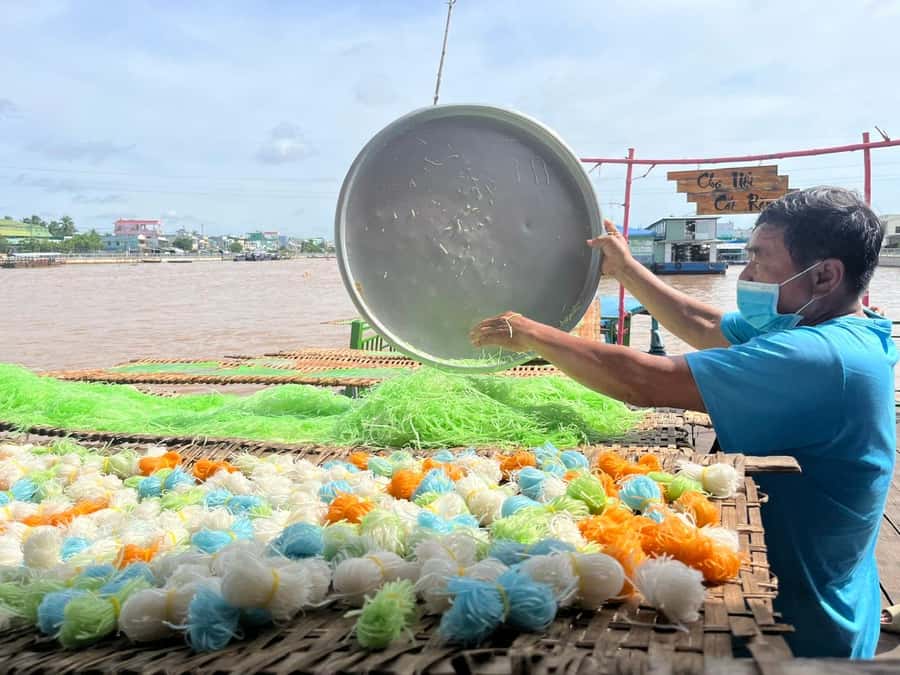 1 Day Mekong Tour: Cai Rang Floating Market & MyTho-Ben Tre - From the rice market to Hu Tieu: workshops you can taste and talk about