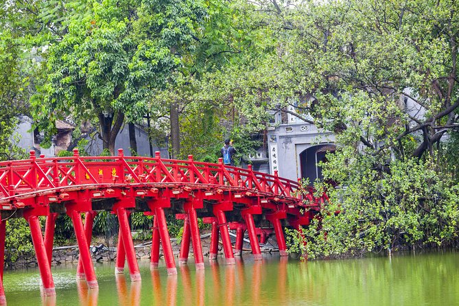 10-day Small-Group Vietnam Highlight Tour - Fly to Central Vietnam: Hoi An’s trading-port charm and Hue’s imperial focus