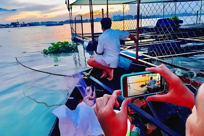 2 Day Private Mekong Delta, Riverside and Ecolodge Nature Tour - Day 2: Sunrise cycling and fruit garden time on the water