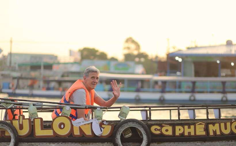 4 Day's Mekong Delta With Tra Su Forest Exit Phnom Penh - My Tho and Ben Tre: Pagoda, Coconut Canals, and Island Food Stops