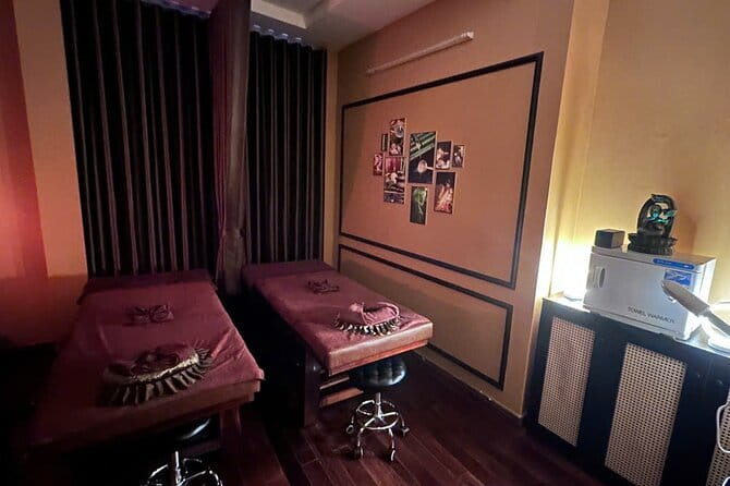 60 minutes Body Massage with Ginger Oil - What’s included: tea or coffee after the massage