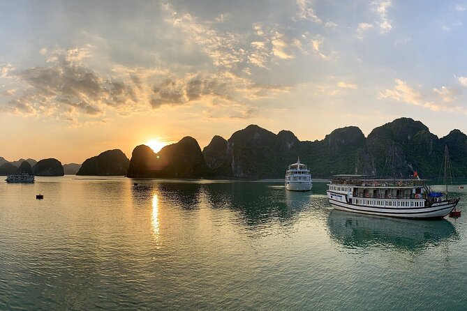 8-Days Glimpse of Vietnam - Ho Chi Minh, Hoi An and Halong Bay - A practical 8-day overview that fits real travel days