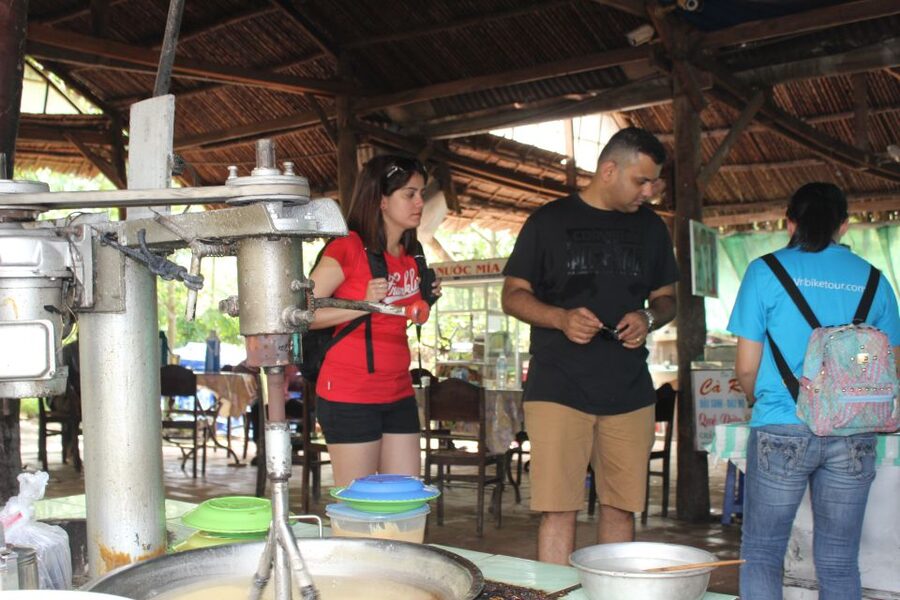 A Day Tour to Cu Chi Tunnels and Mekong Delta - Tien River Cruise and the Four Mythical Islets