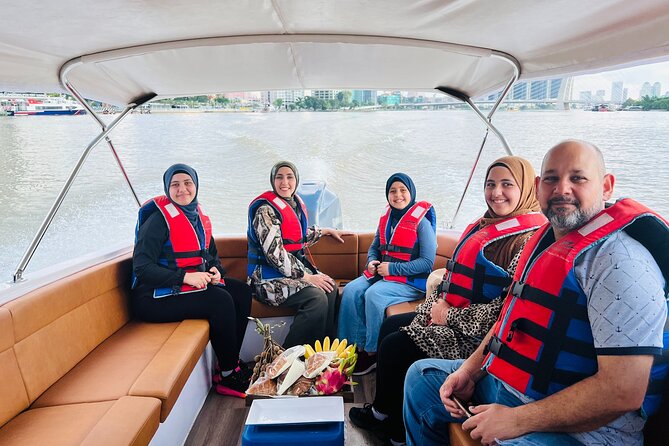 Authentic Mekong Delta Tour With Local Experts By SpeedBoat - Lunch at Nhà Hàng Diễm Phượng: seven courses and elephant-ear fish