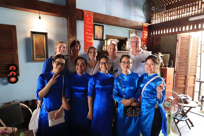 Award-winning Saigon Food Tour with GirlPower Drivers | KissTour - The route: central Saigon, Chợ Lớn, Hồ Thị Kỷ, then District 4 seafood