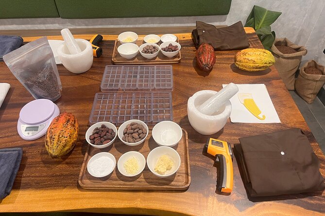 Bean to bar Chocolate Workshop in Ho Chi Minh City - Husking Beans and Choosing Good Cacao