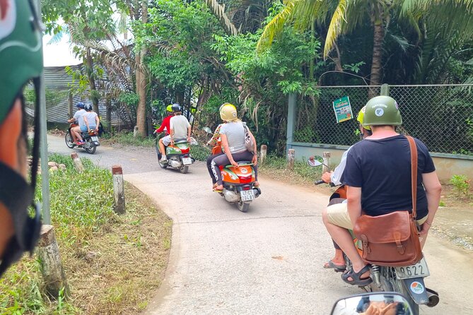 Ben Tre Mekong Zig Zag: Scooter, Sailboat, and Food (Full day) - Stop 5: Ben Tre city streets, market time, and street-food tasting