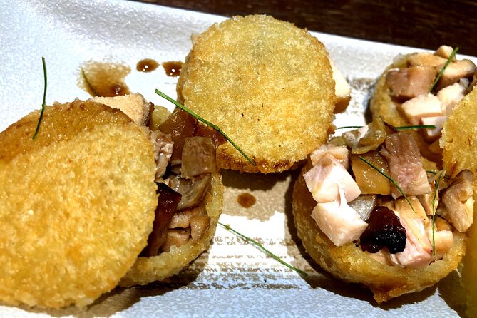 Bia & Bites - Saigon Craft Beer on Vintage Vespa with Dinner - Stop 2 in District 3: craft-your-own beer and another tasting
