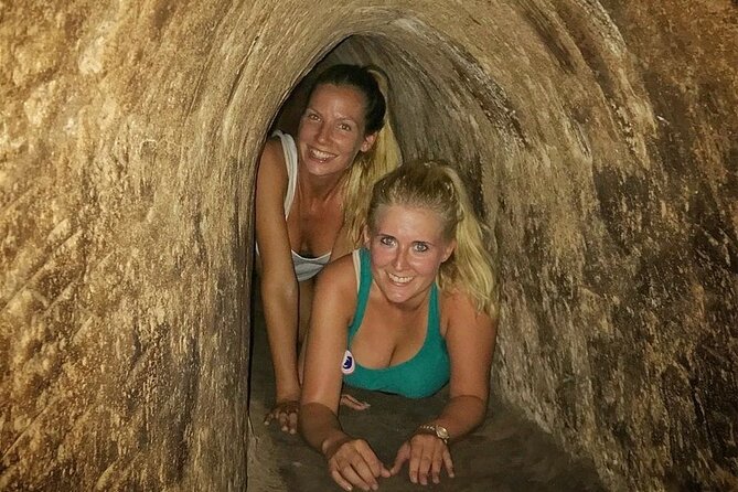 BIG BOSS Private LIMOUSINE To Cu Chi Tunnels and Mekong delta - Private limousine comfort for a full Cu Chi + Mekong day