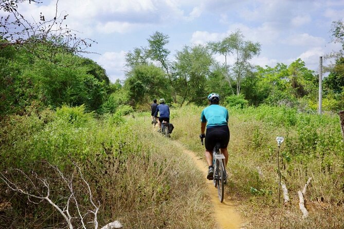Bike And Boat Mekong Delta Cycling Tour - Dock time: the private boat ride reset