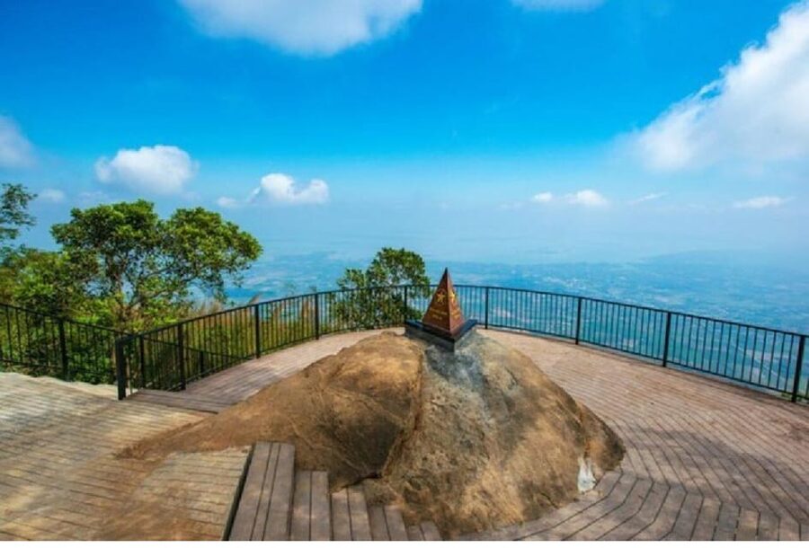 Black Virgin Moutain, Cu chi tunnels & Cao dai temple 1 day - Should you book this Black Virgin Mountain, Củ Chi tunnels & Cao Đài temple tour?