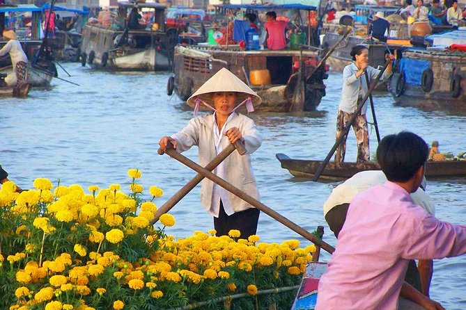 Cai Rang Floating Market & Mekong Delta 2-Day Tour from HCM City - Vinh Trang Pagoda: A Calm Start Before Coconut Country