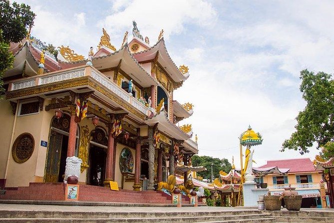 Cao Dai Temple And Black Lady Mountain Day Tour - Temples and Caves on the Slopes: Walk It, But Keep It Fun