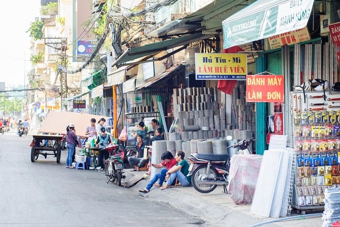 Chinatown Cyclo Journey Half-day Tour - Binh Tay Market: Your Shopping Hour in Vietnam’s Chinatown Center