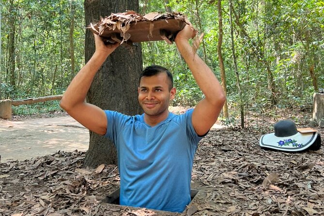 Combine Cu Chi Tunnels & City Tour by DGT - Saigon Central Post Office: A Photo Stop With Real Purpose