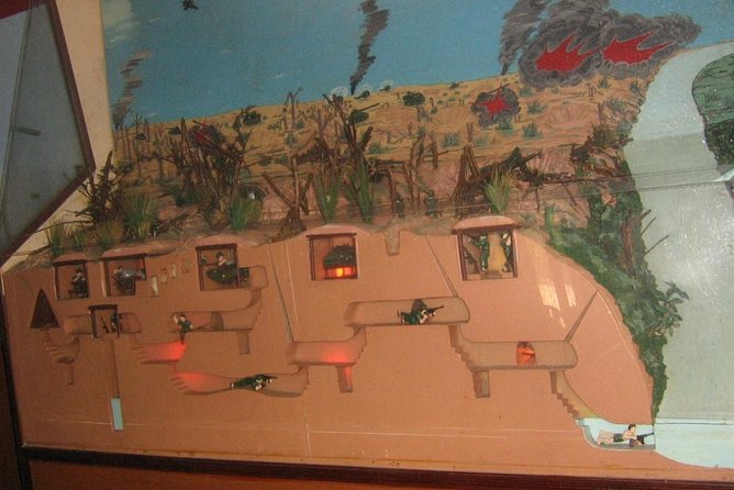 Cu Chi Tunnels and Cao Dai Temple private tour full day - Cao Dai Temple: the noon ceremony and why this site matters