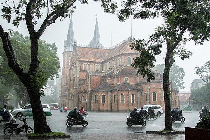 Cu Chi Tunnels And Ho Chi Minh City Full-day Tour - Cu Chi Tunnels: seeing a 250-kilometer survival system in one visit