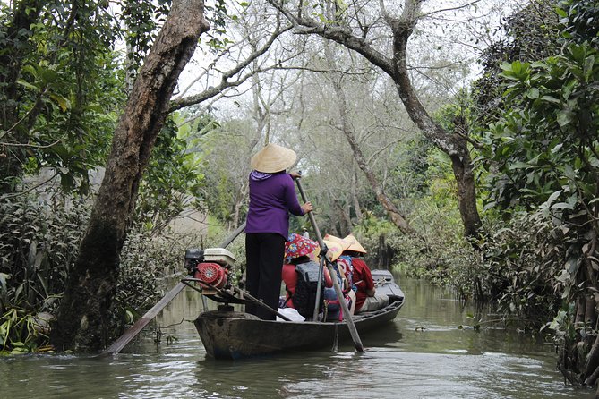 Cu Chi Tunnels - Cao Dai Temple & Black Virgin Mountain Full Day - Food and Drink: Lunch That Actually Reduces Your Day Stress