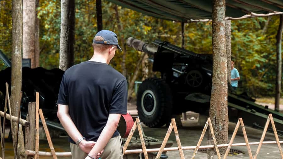 Cu Chi Tunnels Guided Tour: Vietnam War History Half-Day - Practical tips: shoes, heat, and how to handle the tunnel feel