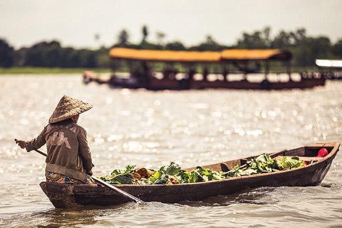Cu Chi Tunnels & Mekong Delta Full Day Tour - Lam Phát Handicapped & Handicraft: lacquer work that explains itself in 30 minutes
