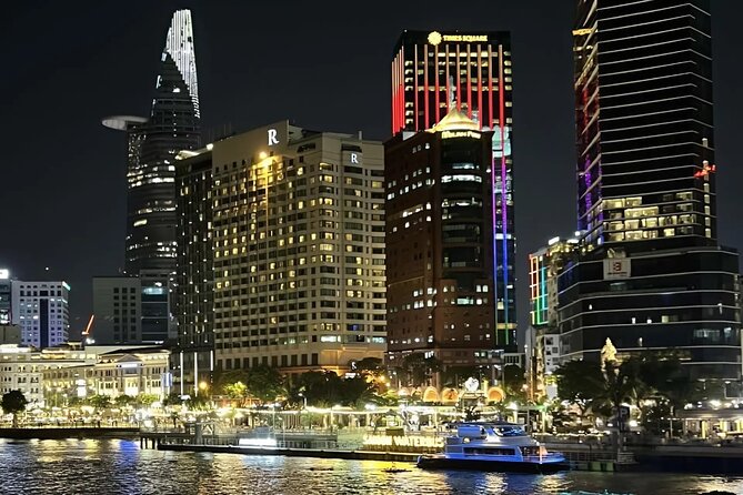 Dinner On Cruise In Ho Chi Minh City With Private Table - Food and entertainment: what the menu means for your evening