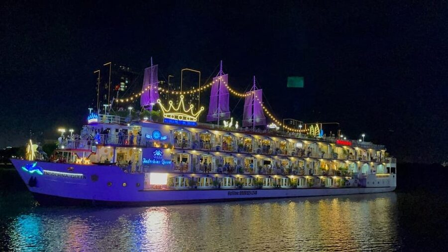 Dinner on Cruise on Saigon River - Getting On Board: Car Transfer and How the Night Starts