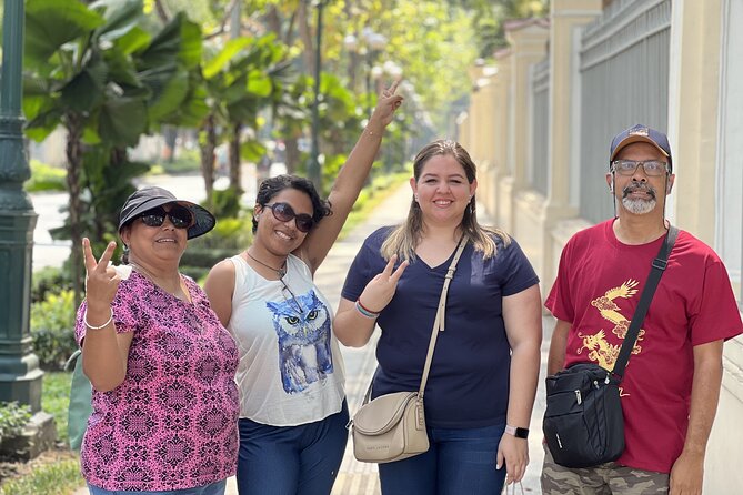 Discover Saigon Main Sights by Walking - Independence Palace: the meaning is big, so go in knowing the stop is short