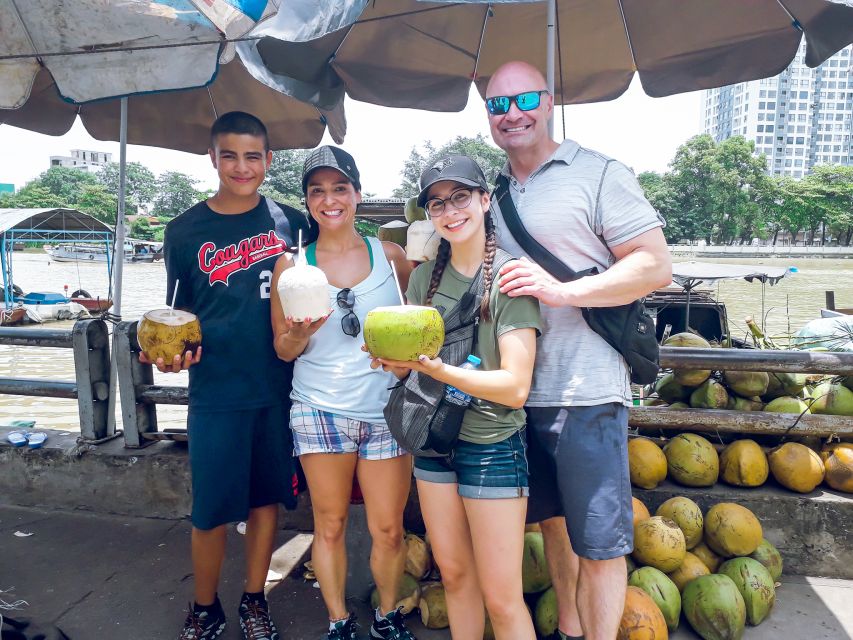 Discover Saigon's Local Sites and Culture by Motorbike - Floating market: a mini Mekong Delta in the city