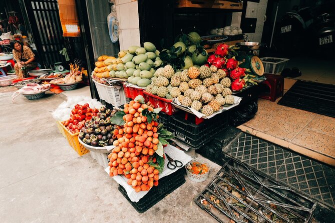 Early Riser Walk: Grandma Noodles, Cafe, Exotic Fruits & History - Stop 6: Thế Giới Tàu Hũ, dessert that tastes like home