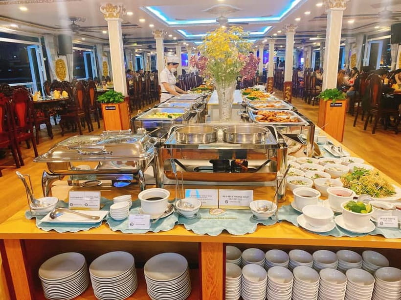 Experience Dinner On Luxury Cruise Along Saigon River - Price and Value: Is $62 a Good Deal?
