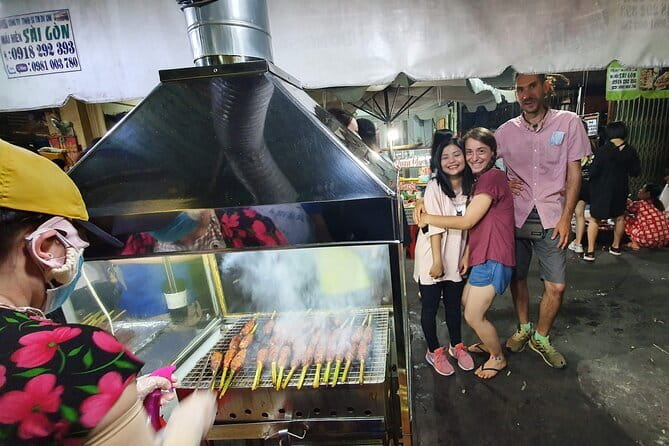 Explore Saigon Food with Local Foodie - The 5:00 pm start, hotel pickup, and what you do before you ride