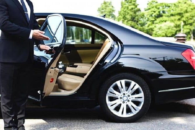 Fast Track VIP Service Tan Son Nhat Airport (Ho Chi Minh-Vietnam) - My take: should you book this Fast Track at Tan Son Nhat?
