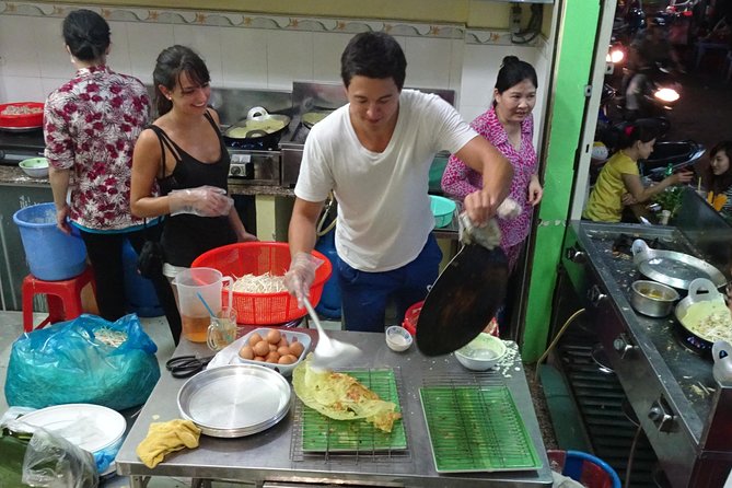 Food Tour of Ho Chi Minh City - Pho stop: lime-bright broth and noodle slurping skills