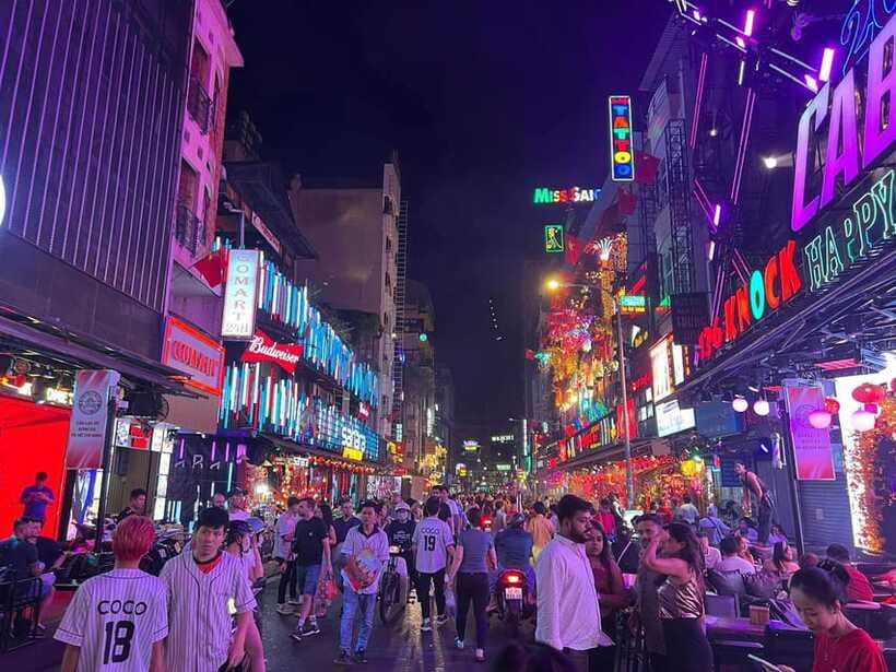 Free E-sim Saigon Nightlife Hopping Tour - Handpicked food stops: how to get value when food isn’t included
