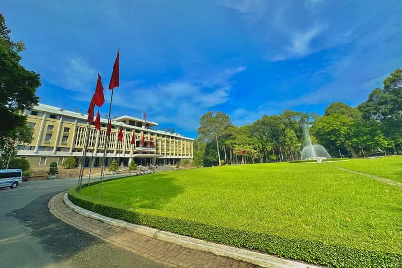 Free E-Sim War Remnants Museum & Independence Palace Tour - That FREE E-SIM: One Less Thing to Worry About