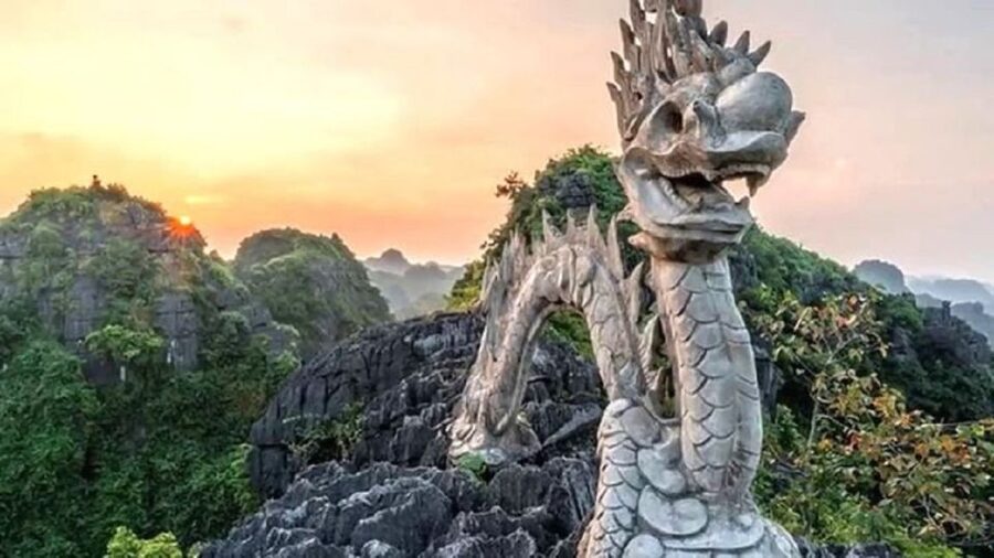 From Hanoi: Trang An Scenic Landscape & Bai Dinh Pagoda Trip - Key highlights from a Bai Dinh–Tràng An–Mua Cave day