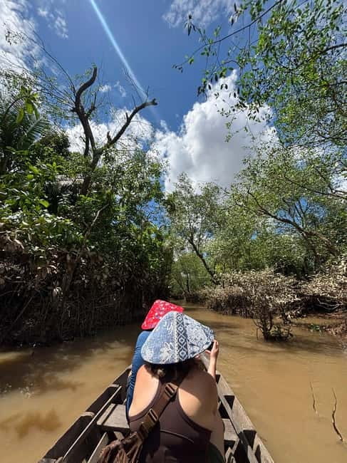 From Ho Chi Minh: Cai Be Boat & Bike Mekong Delta Experience - Lunch in Cái Bè: the value comes from local ingredients