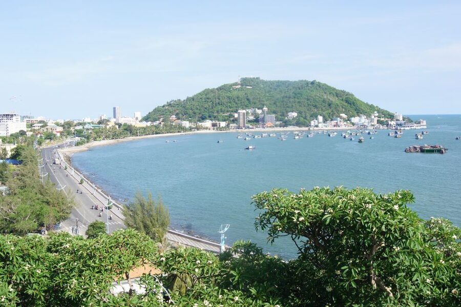From Ho Chi Minh city: Vung Tau Beach Private Day Tour - Getting from Ho Chi Minh City to Vung Tau without wasting the day