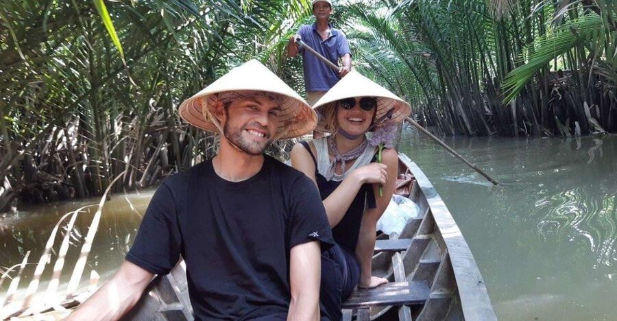 From Ho Chi Minh: Explore Mekong Delta & Vinh Trang Pagoda - Lunch built around hometown flavors: 8 dishes that matter in a one-day day trip