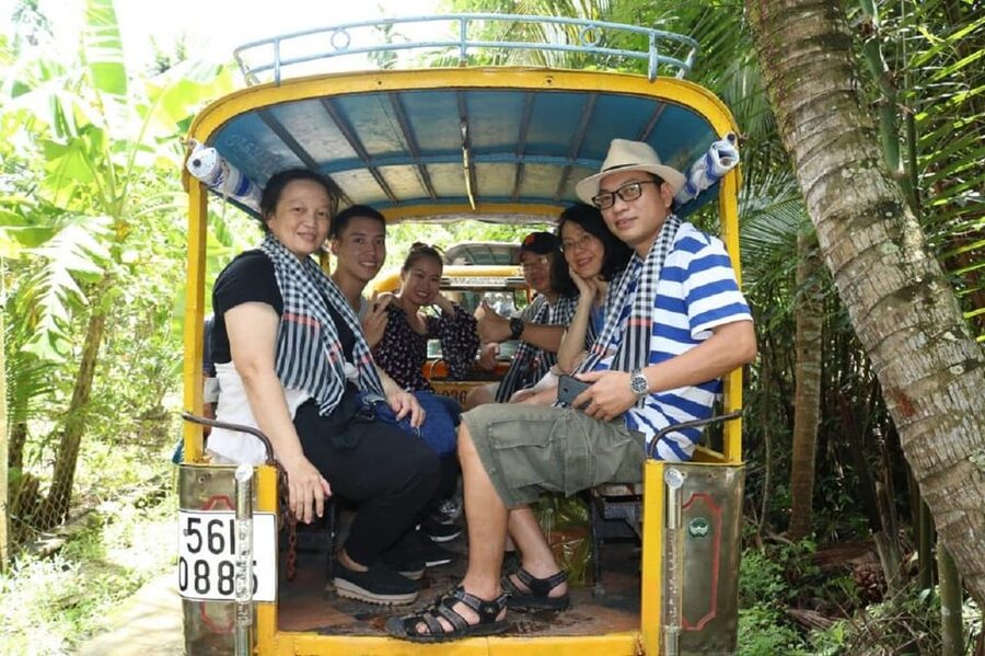 From Ho Chi Minh: Mekong Delta Day Tour with Lunch - Vinh Trang Pagoda: Big, Old, and Mixed-Style