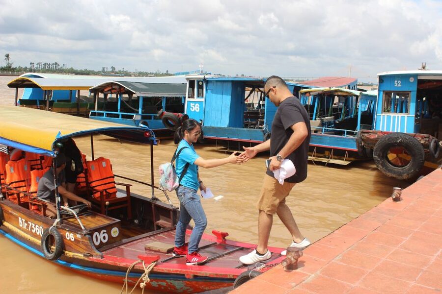 From Ho Chi Minh: Mekong Delta Private Day Tour - The optional python farm stop: choose with your comfort level