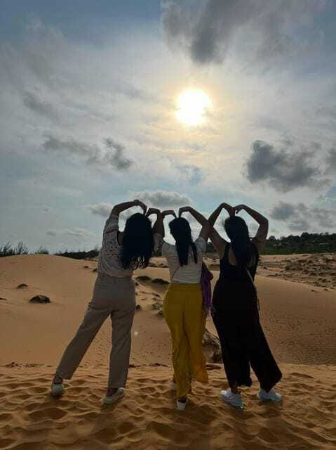From Ho Chi Minh: Mui Ne daily tour (With Jeep Or ATV) - Red Sand Dunes sunset photos: timing is everything