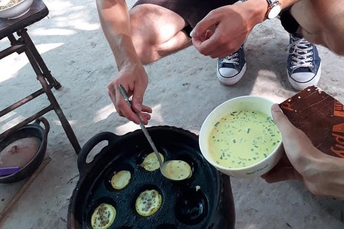 FULL Day - CAI RANG FLOATING MARKET, COOKING CLASS AND EXPLORE THE COUNTRYSIDE - Shopping for your cooking class at a traditional market