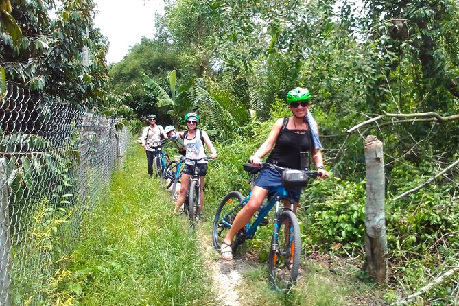 Full Day Off The Beaten Track the Mekong Delta. - Equipment and comfort: bikes, life vests, and staying sane in the heat