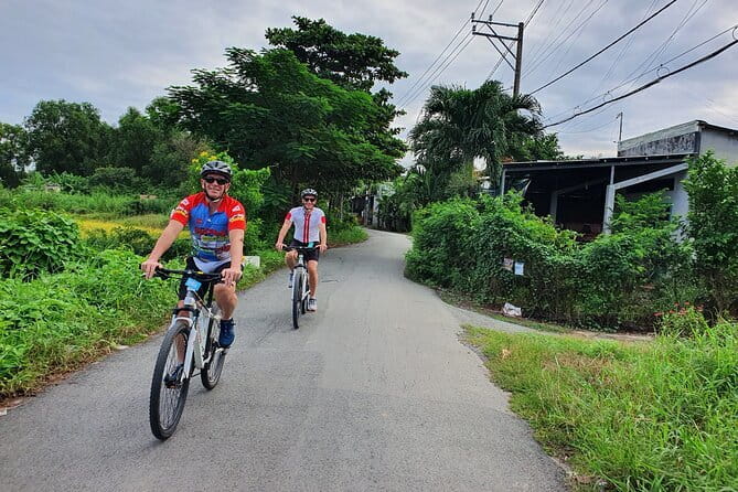 Full-Day Private Bike Tour of the Cu Chi Tunnels with Lunch - Cu Chi Tunnels in One Guided Hour: What to Expect