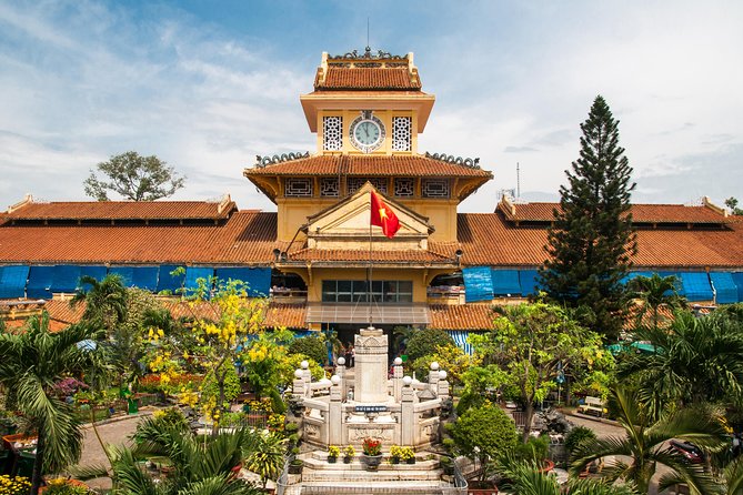 Full-Day Private Ho Chi Minh City Tour - Independence Palace + lunch: when the day turns practical