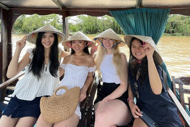 Full-Day Tour in Mekong Delta with Pick Up in Central District 1 - Con Lan Honey Tea Stop and the Bee-Farm Flavor Lesson