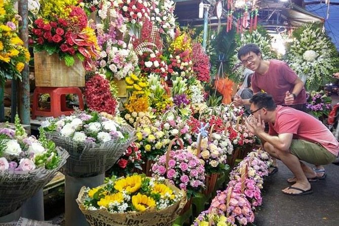 Good Morning Saigon Tour by Motorbike and Scooter - Ho Thi Ky Flower Market: colors and fragrance with a time limit