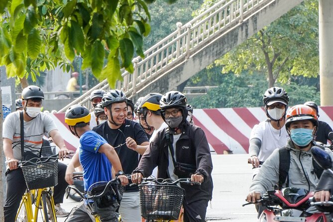 Half Day - Saigon Off-the-Beaten-Path - City Cycling Tour - Cho Lon (Quận 5) Chinatown: Narrow Streets, Shops, and Temples